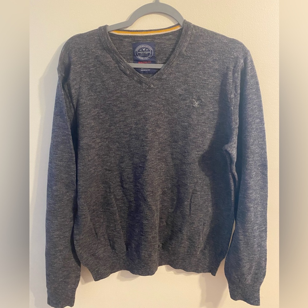 Mens American Eagle Outfitters Athletic Fit Gray V-Neck Sweater Size Large